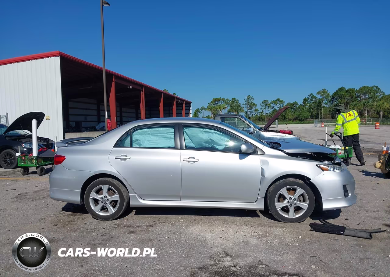 2013 Toyota Corolla S VIN:5YFBU4EE1DP173871 - 13