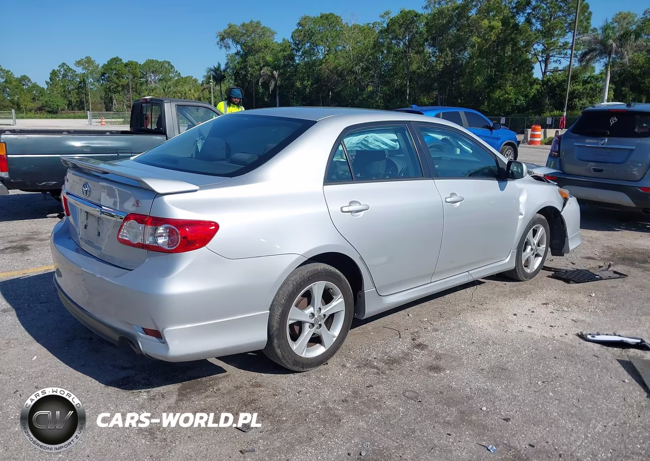 2013 Toyota Corolla S VIN:5YFBU4EE1DP173871 - 4