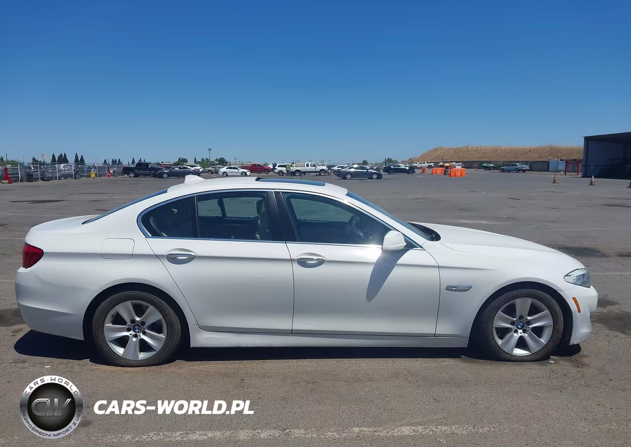 2011 BMW 528I VIN:WBAFR1C53BC672789 - 13