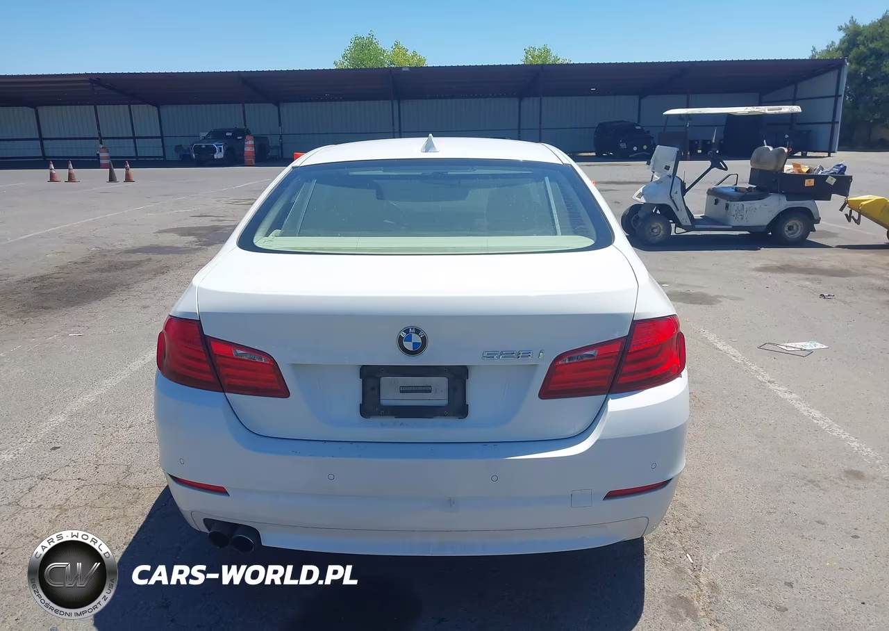 2011 BMW 528I VIN:WBAFR1C53BC672789 - 16