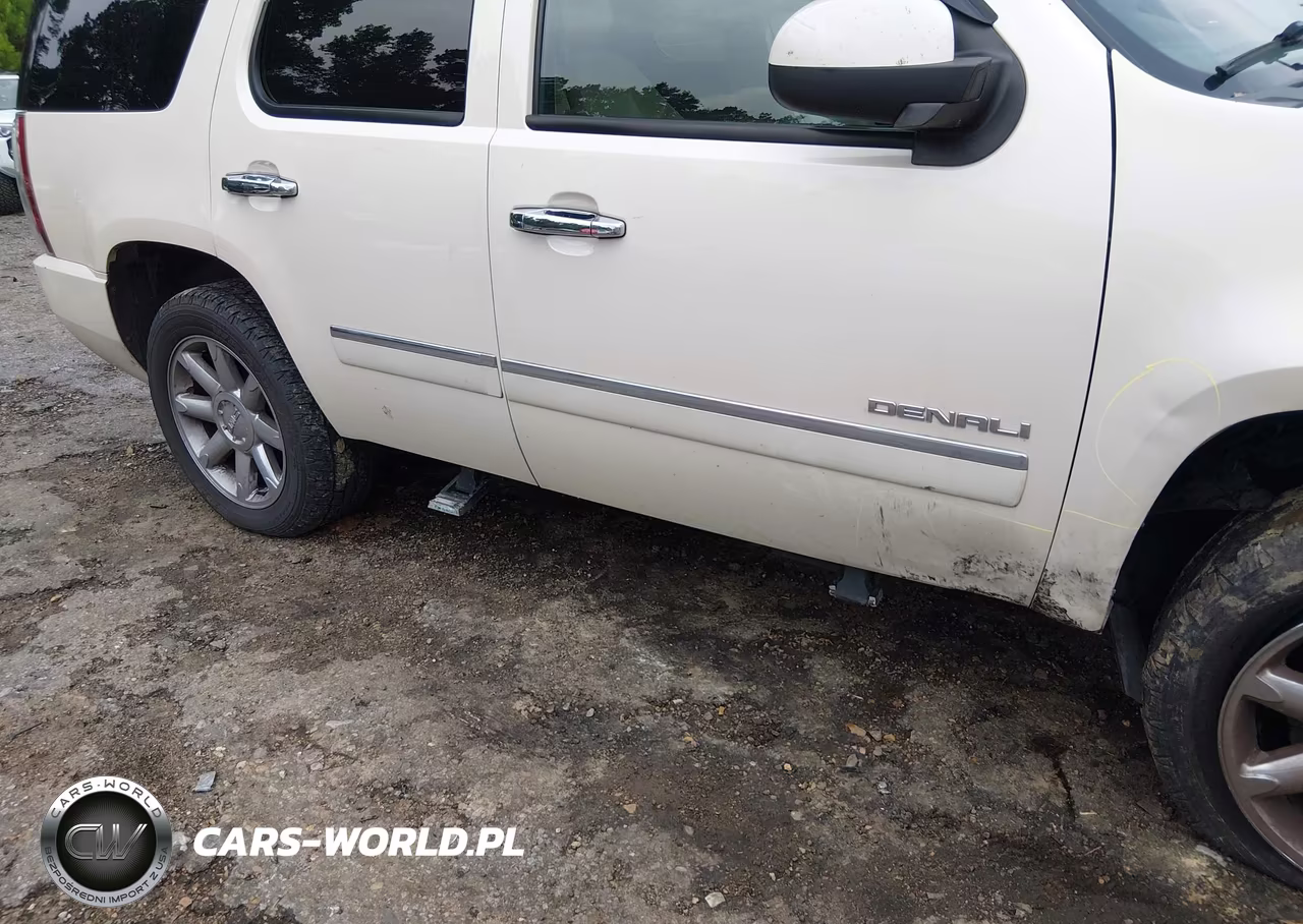 2013 GMC Yukon Denali VIN:1GKS2EEF0DR329705 - 17