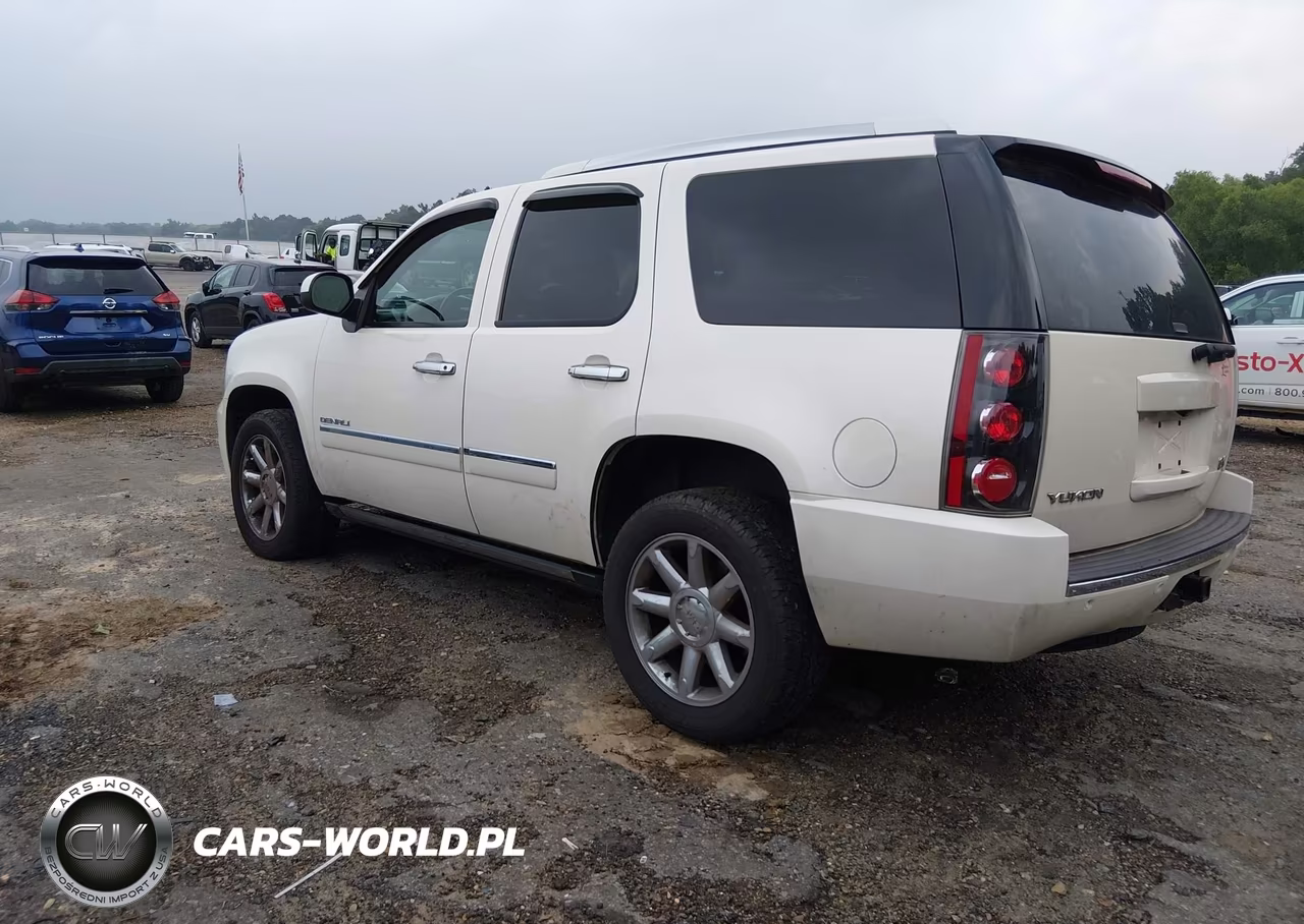 2013 GMC Yukon Denali VIN:1GKS2EEF0DR329705 - 3