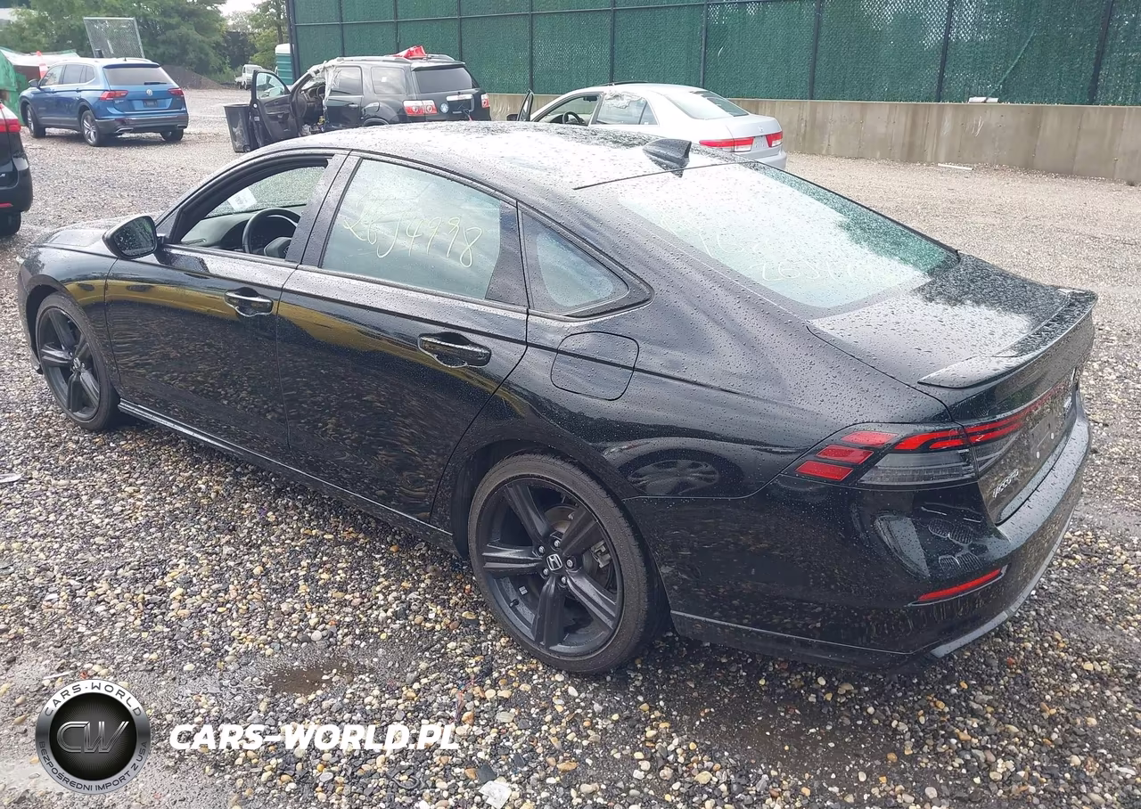 2024 Honda Accord Hybrid Sport-L VIN:1HGCY2F74RA005359 - 3