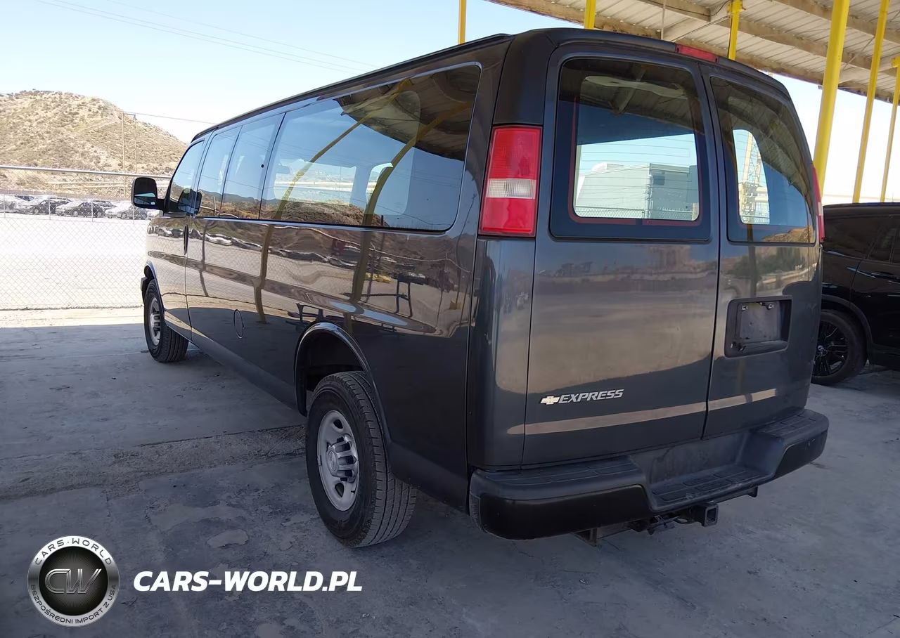 2017 Chevrolet Express 3500 Work Van VIN:1GCZGHFF7H1246448 - 3