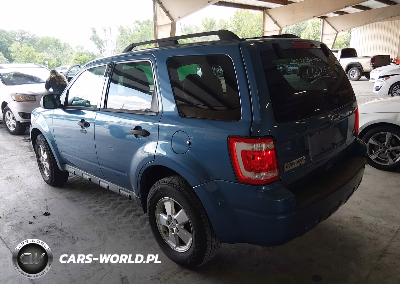 2010 Ford Escape Xlt VIN:1FMCU0DG5AKB20340 - 3