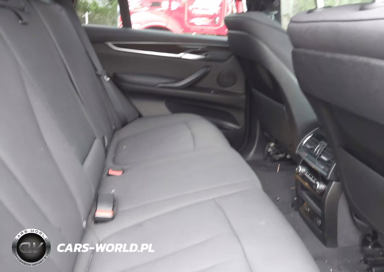 2018 BMW X5 xDrive35I VIN:5UXKR0C56J0Y05328 - 8
