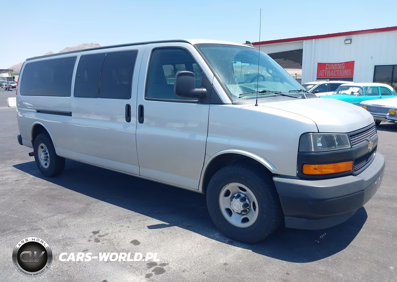 2018 Chevrolet Express 3500 Ls