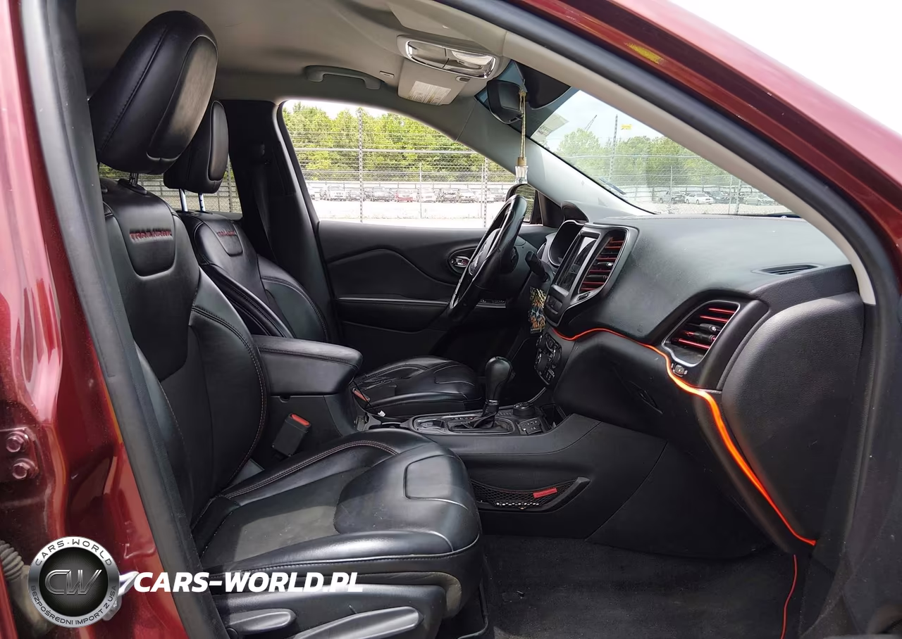 2019 Jeep Cherokee Trailhawk 4X4 VIN:1C4PJMBX9KD198148 - 5