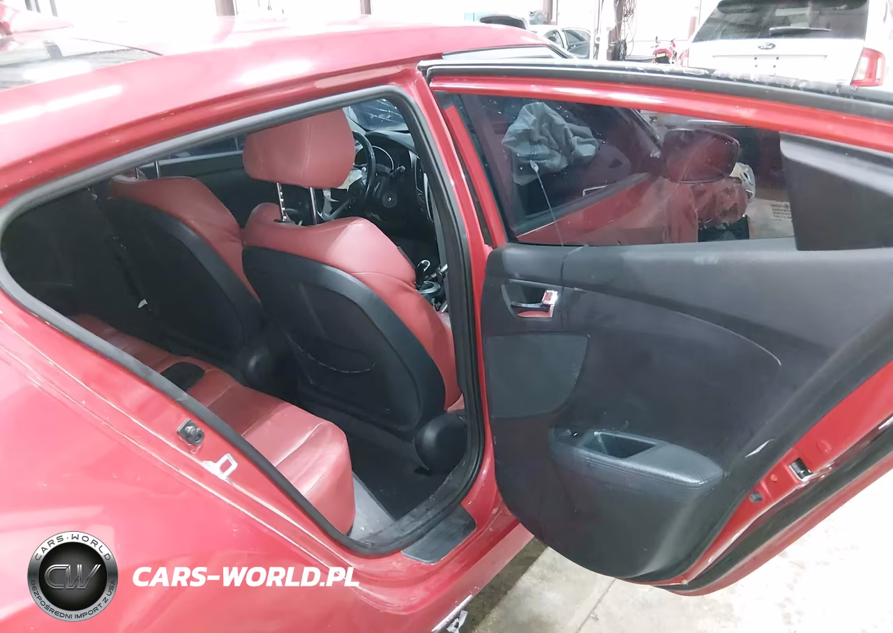 2015 Hyundai Veloster Flex VIN:KMHTC6AD1FU220432 - 8