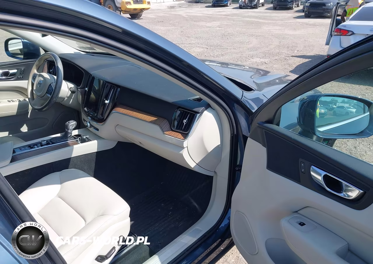 2021 Volvo Xc60 T5 Momentum VIN:YV4102RK3M1813513 - 5