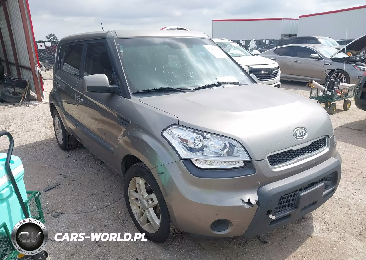 2011 Kia Soul +