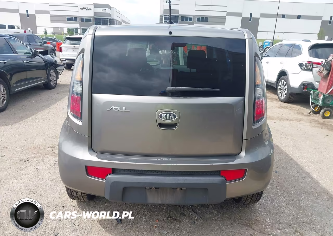 2011 Kia Soul + VIN:KNDJT2A27B7297477 - 16