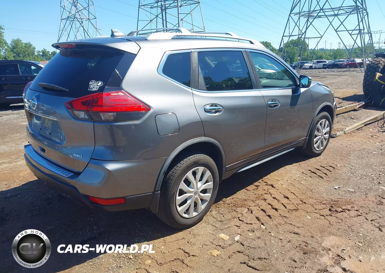 2017 Nissan Rogue S VIN:JN8AT2MV8HW026856 - 4