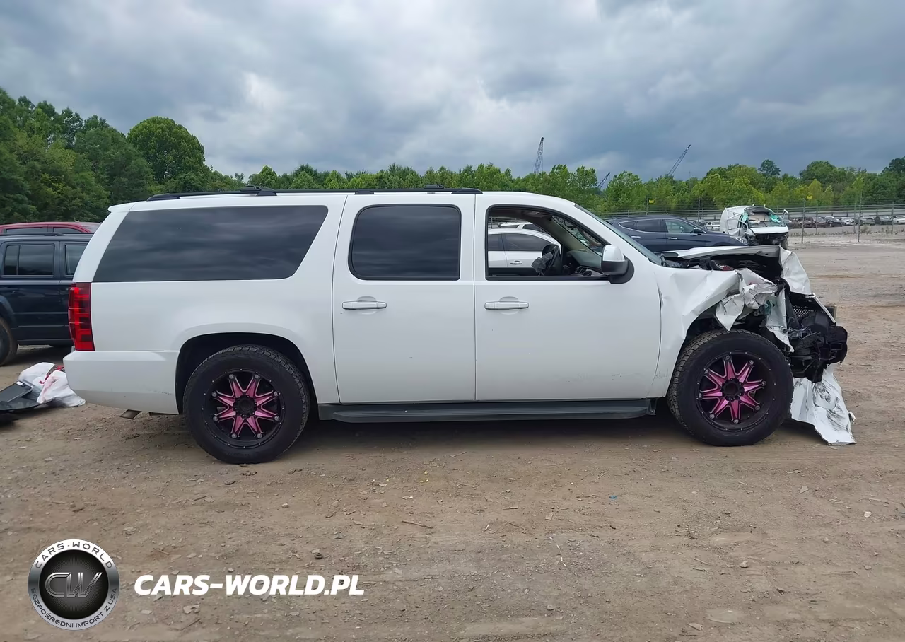 2013 Chevrolet Suburban Lt VIN:1GNSCJE05DR308868 - 13
