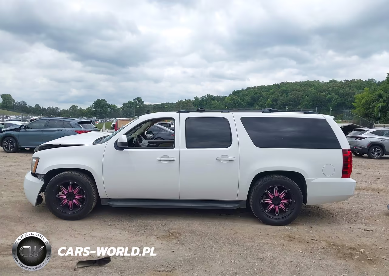 2013 Chevrolet Suburban Lt VIN:1GNSCJE05DR308868 - 14