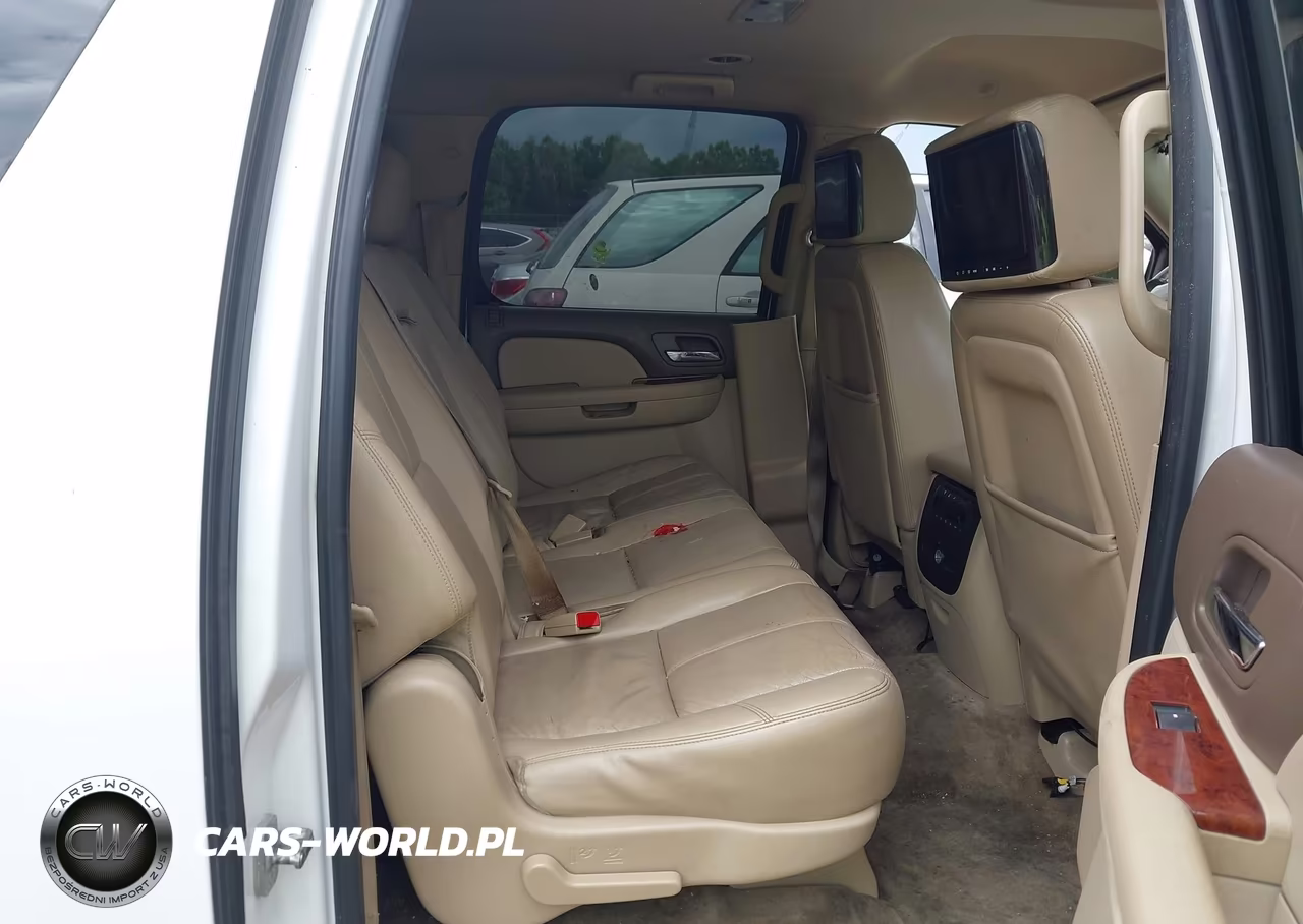 2013 Chevrolet Suburban Lt VIN:1GNSCJE05DR308868 - 8