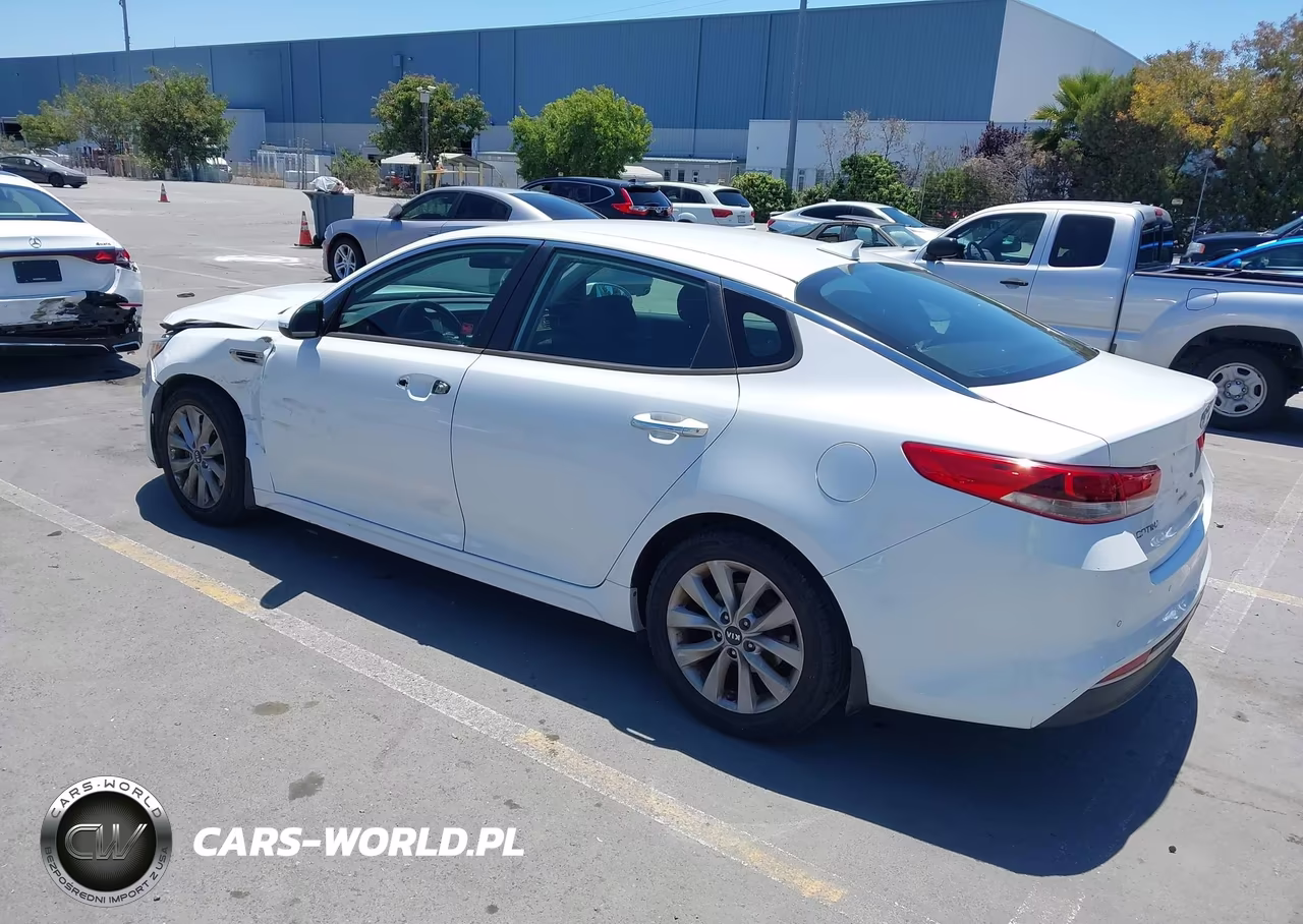 2018 Kia Optima Lx VIN:5XXGT4L37JG264089 - 3