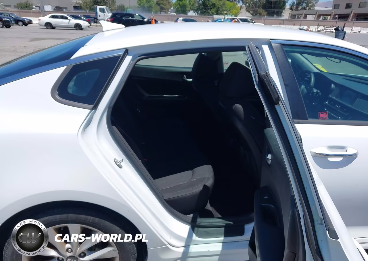 2018 Kia Optima Lx VIN:5XXGT4L37JG264089 - 8
