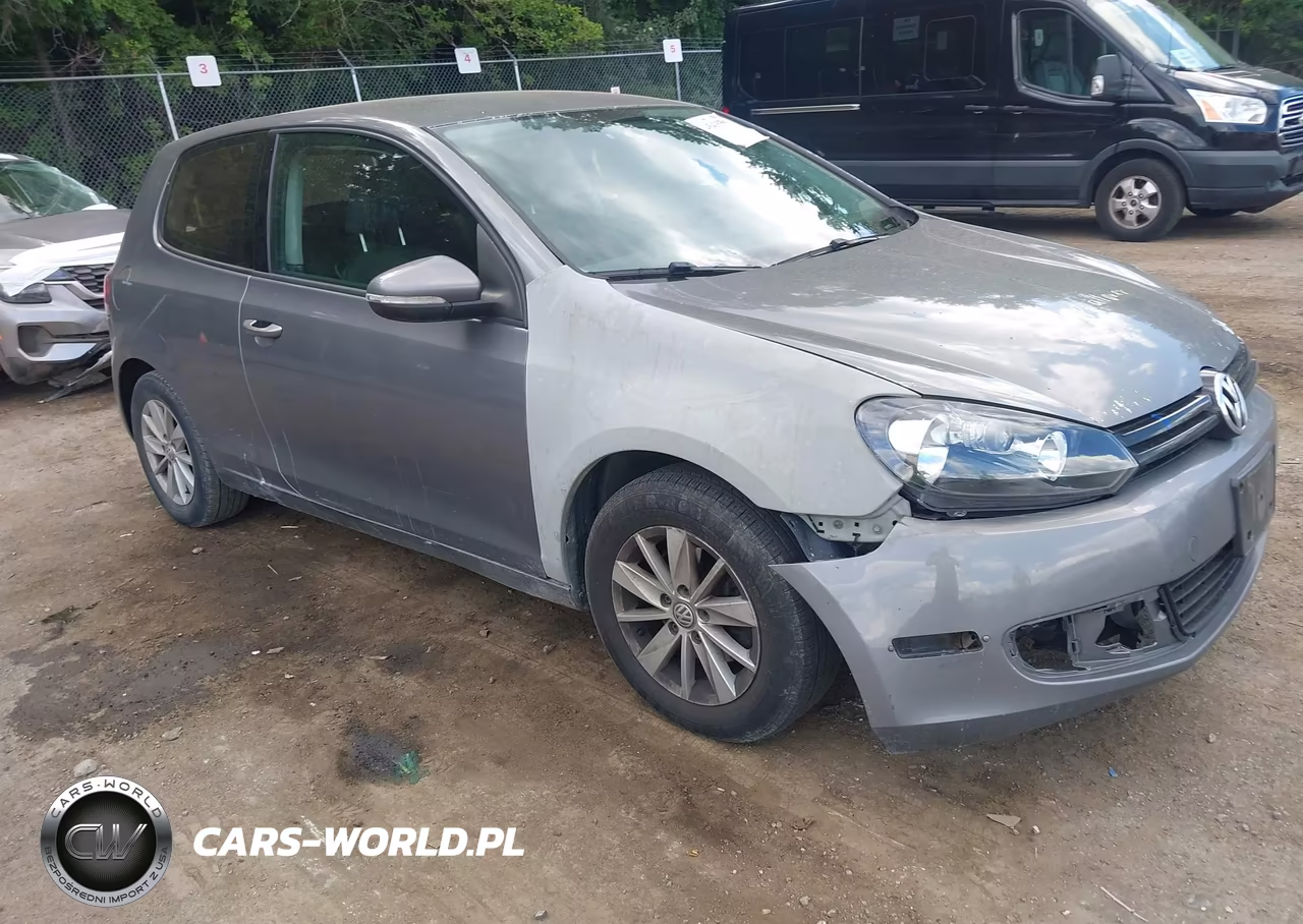 2010 Volkswagen Golf 2-Door