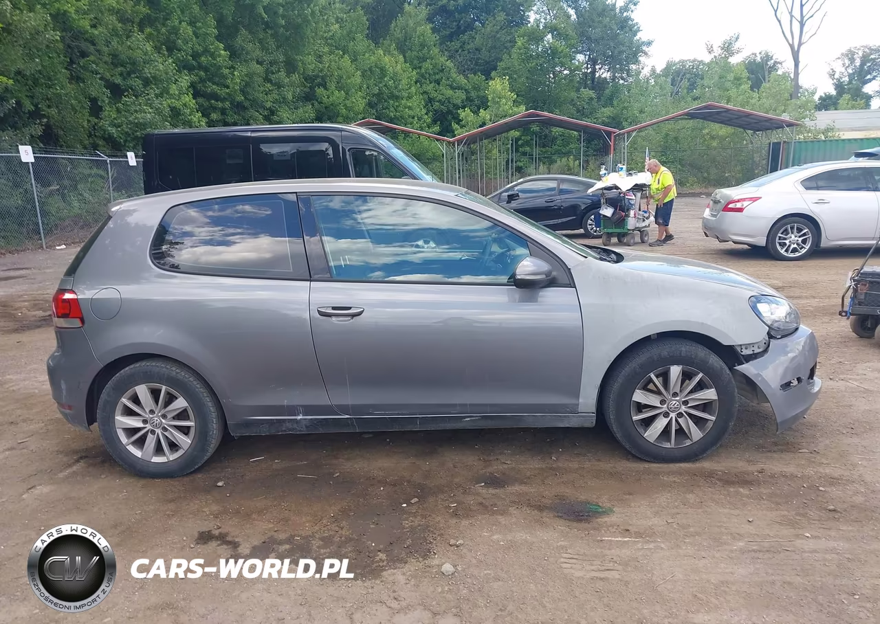 2010 Volkswagen Golf 2-Door VIN:WVWAA7AJ9AW273874 - 13