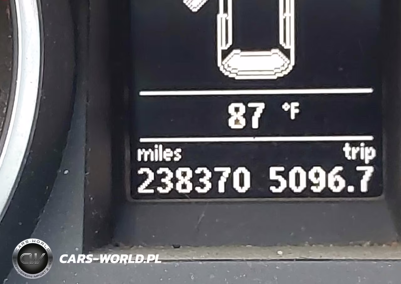 2010 Volkswagen Golf 2-Door VIN:WVWAA7AJ9AW273874 - 15