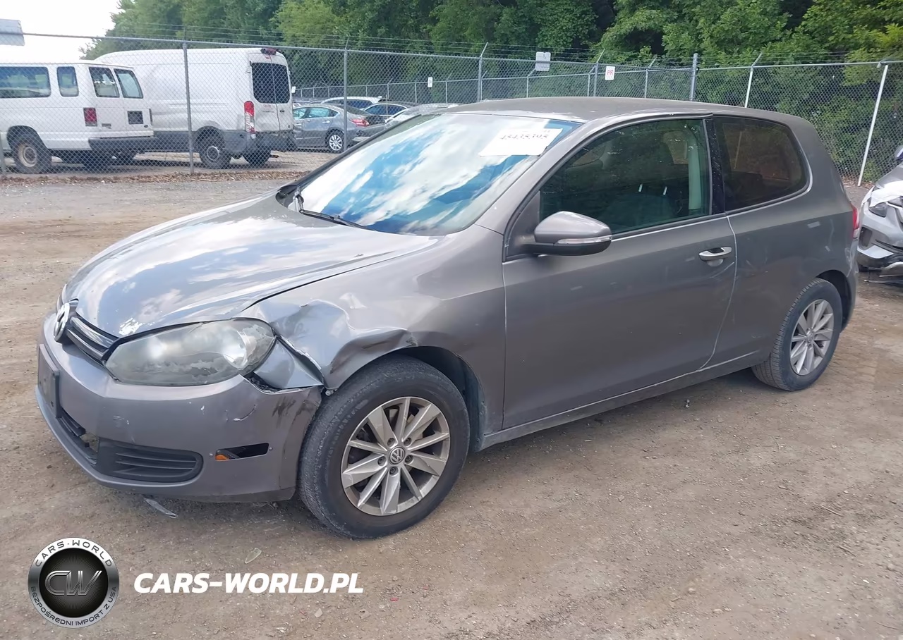 2010 Volkswagen Golf 2-Door VIN:WVWAA7AJ9AW273874 - 2