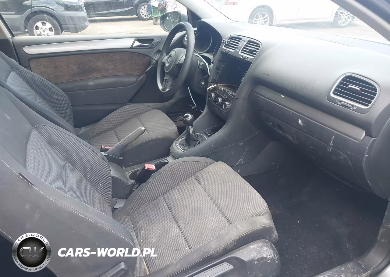 2010 Volkswagen Golf 2-Door VIN:WVWAA7AJ9AW273874 - 5