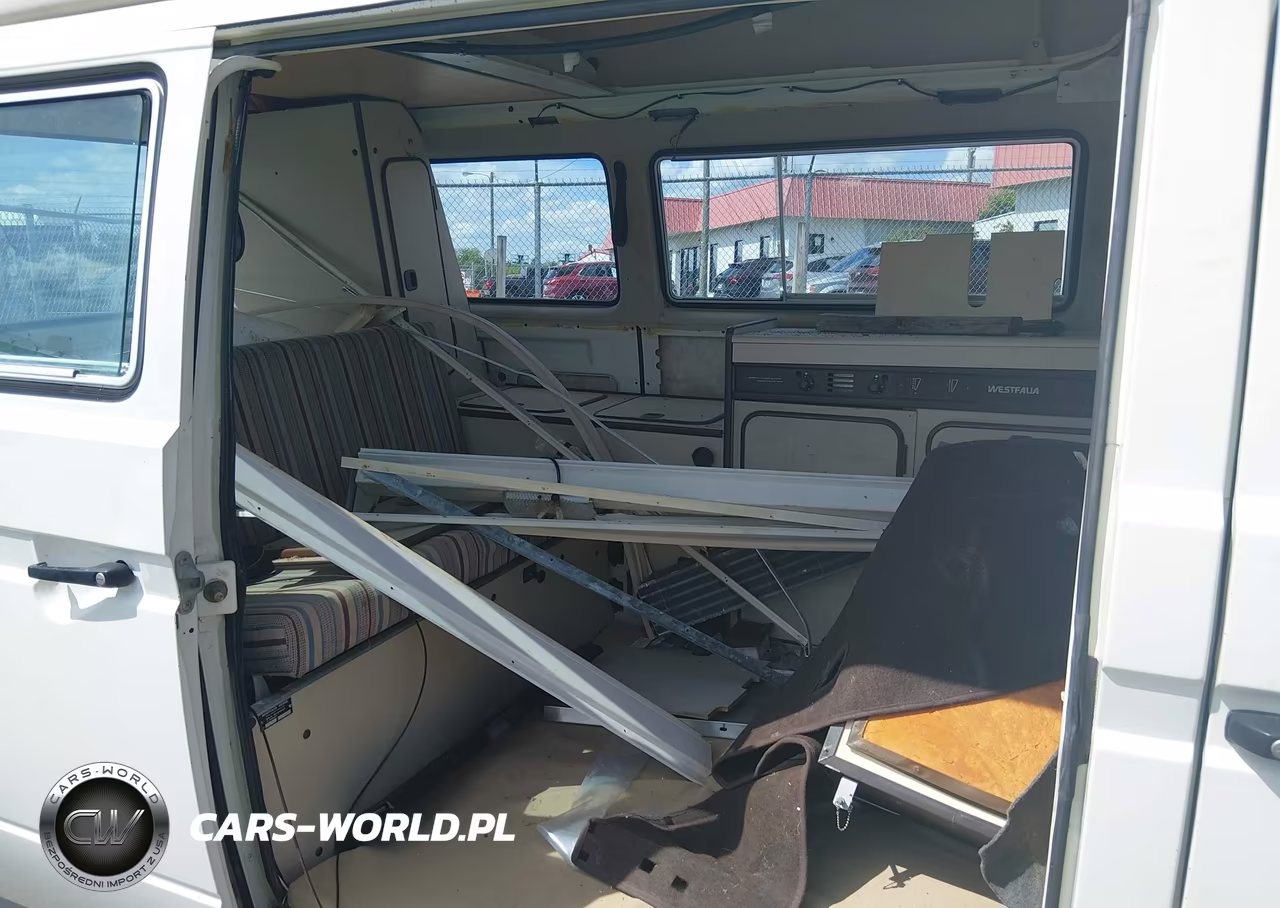 1987 Volkswagen Vanagon Campmobile VIN:WV2ZB0259HH097725 - 8