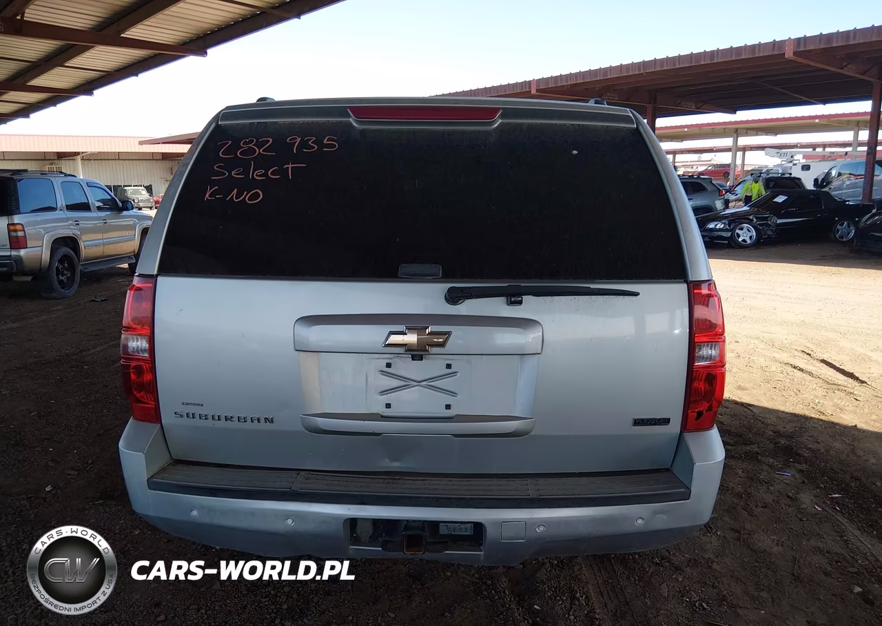 2010 Chevrolet Suburban 1500 Ls VIN:1GNUCHE09AR282935 - 15