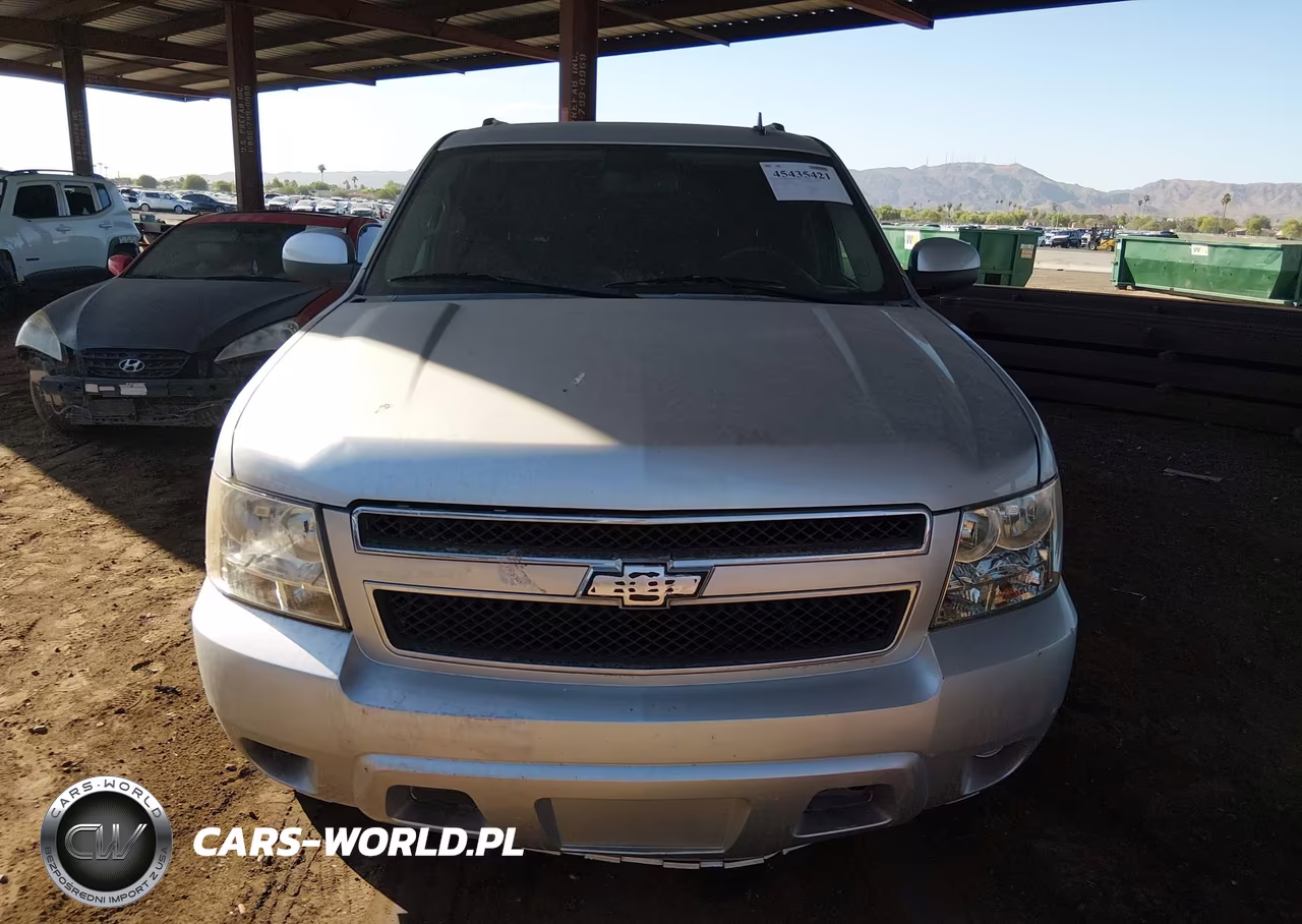 2010 Chevrolet Suburban 1500 Ls VIN:1GNUCHE09AR282935 - 6