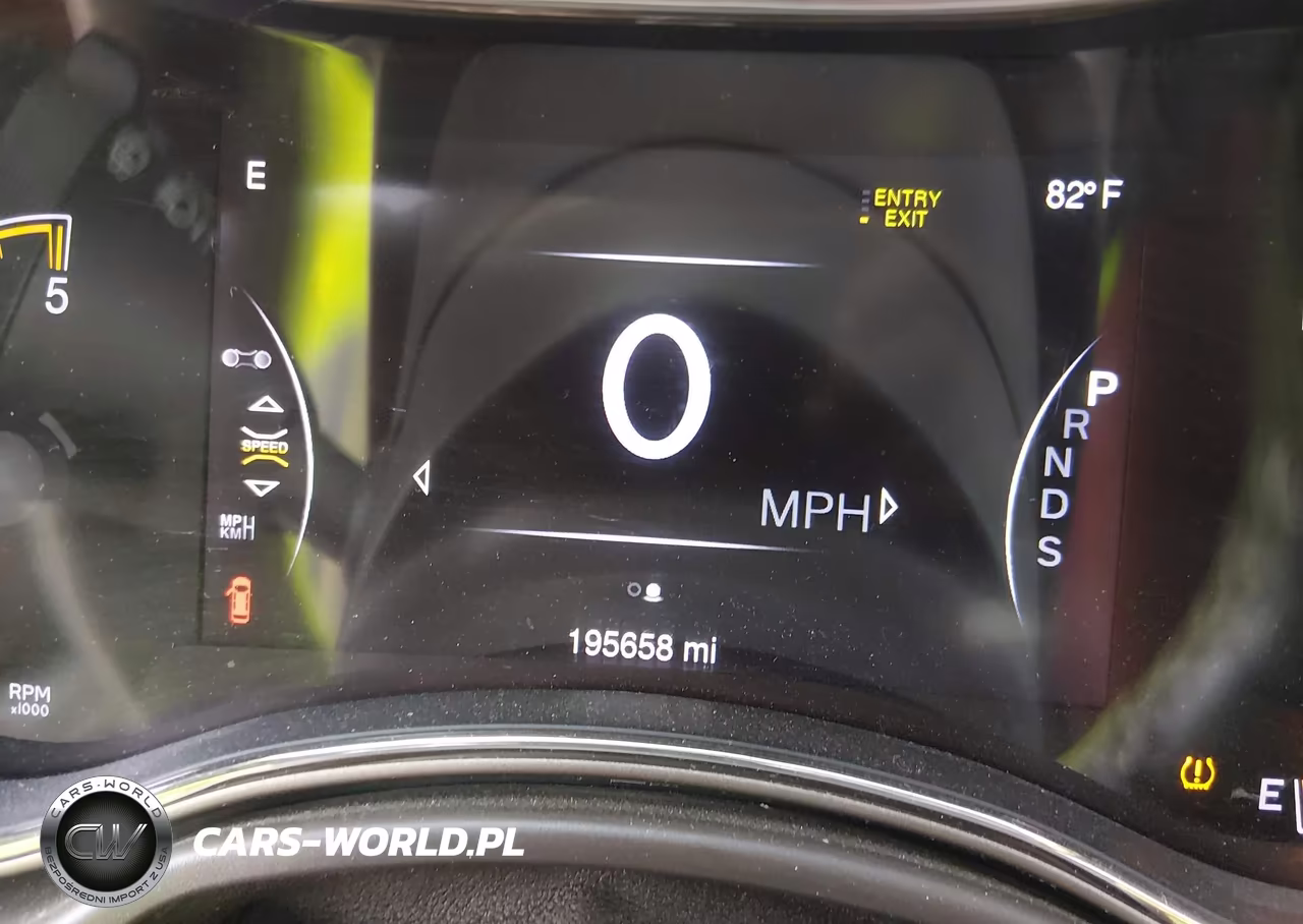 2014 Jeep Grand Cherokee VIN:1C4RJFJM2EC333993 - 15