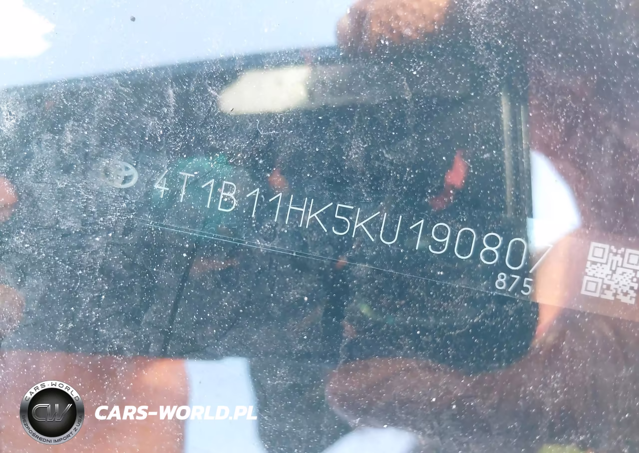 2019 Toyota Camry Le VIN:4T1B11HK5KU190807 - 9
