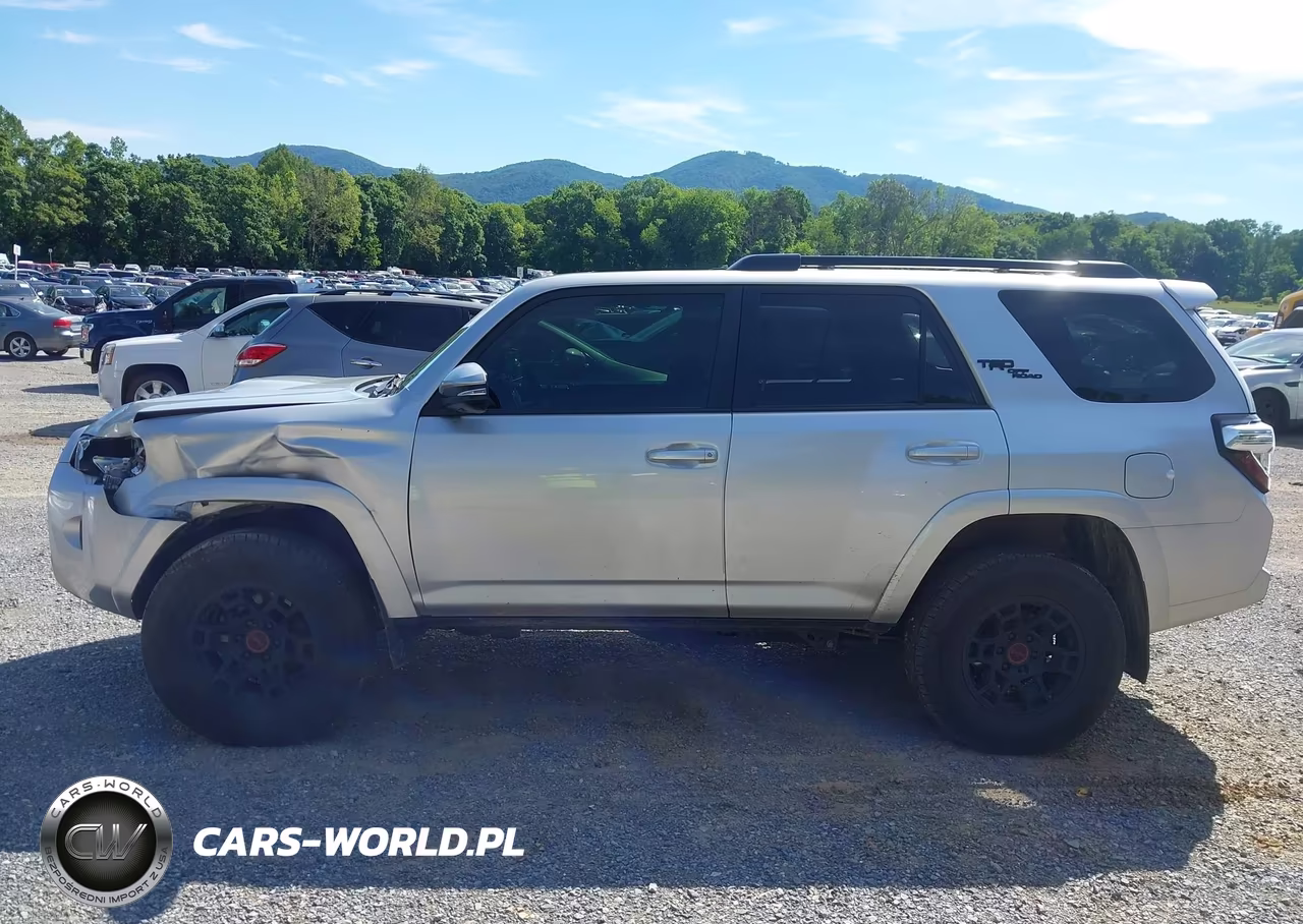 2022 Toyota 4Runner Trd Off Road Premium VIN:JTERU5JRXN6048840 - 14