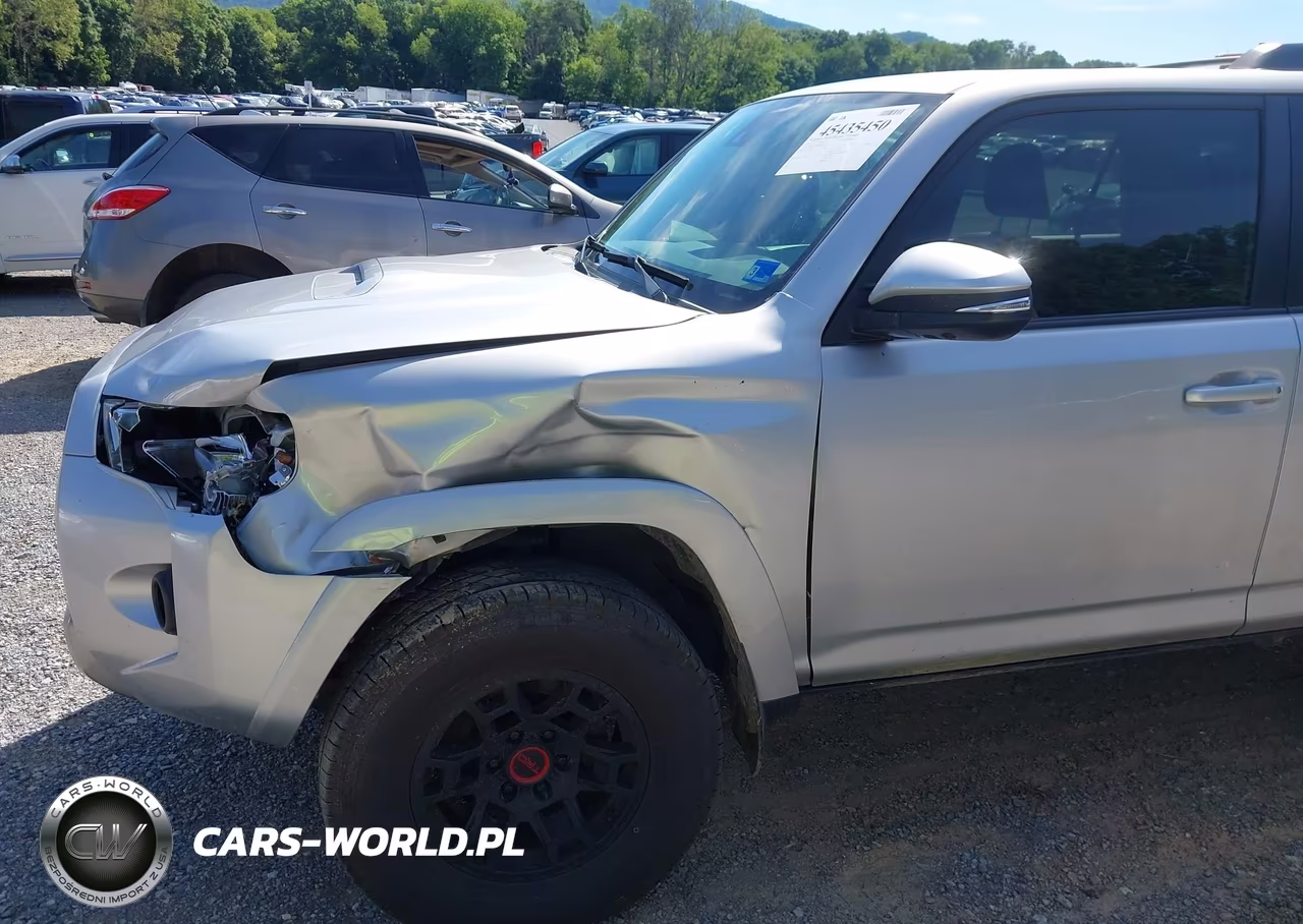 2022 Toyota 4Runner Trd Off Road Premium VIN:JTERU5JRXN6048840 - 17