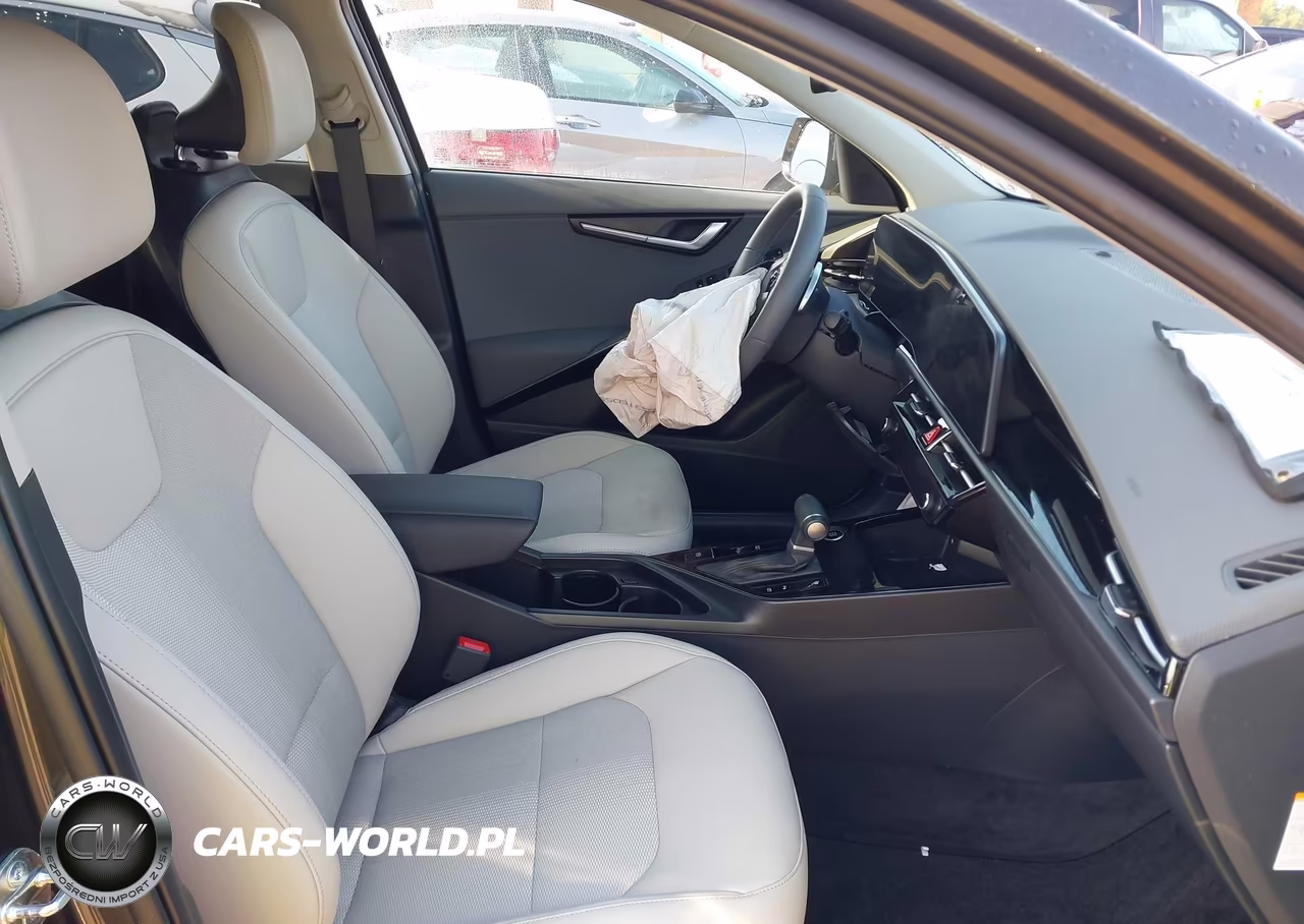 2025 Kia Niro Ex Touring VIN:KNDCR3LE9S5308639 - 5