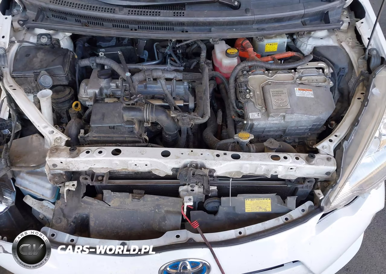 2012 Toyota Prius C Three VIN:JTDKDTB31C1507414 - 10