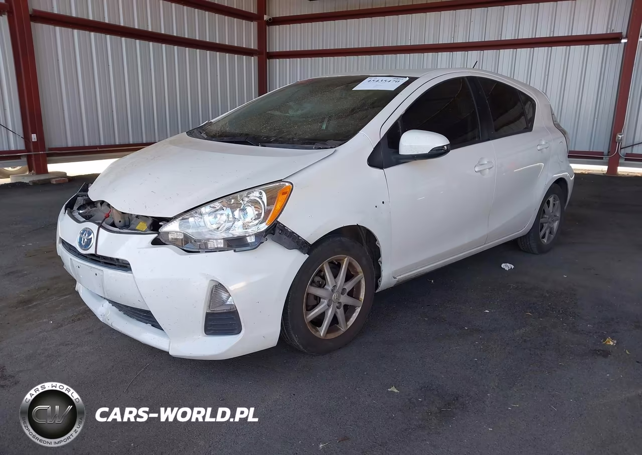 2012 Toyota Prius C Three VIN:JTDKDTB31C1507414 - 2