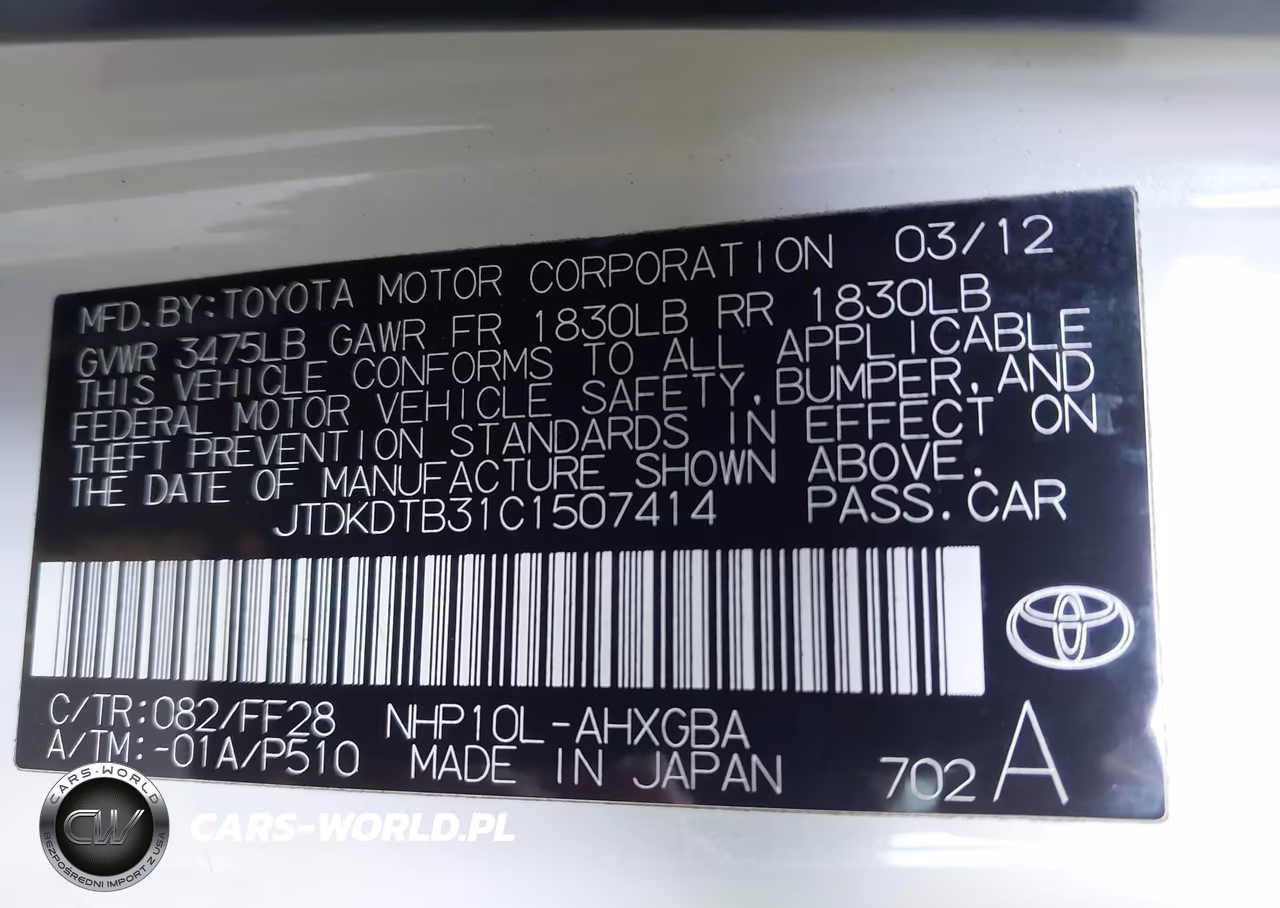 2012 Toyota Prius C Three VIN:JTDKDTB31C1507414 - 9