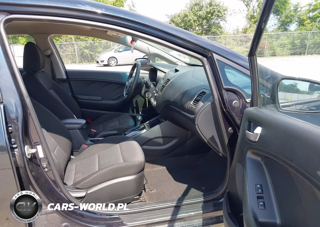 2018 Kia Forte Lx VIN:KNAFK5A80J5772697 - 5