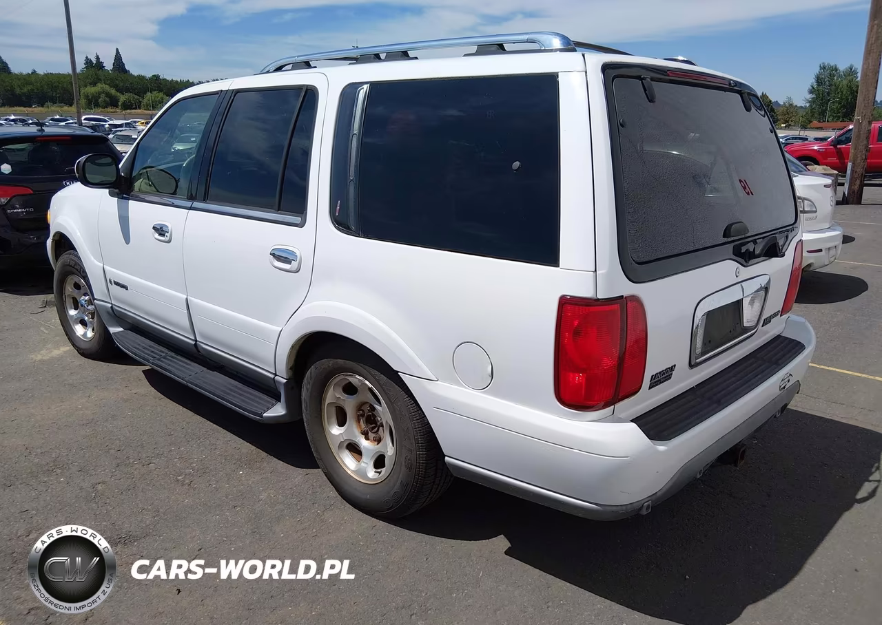 2000 Lincoln Navigator VIN:5LMFU28A7YLJ40413 - 3
