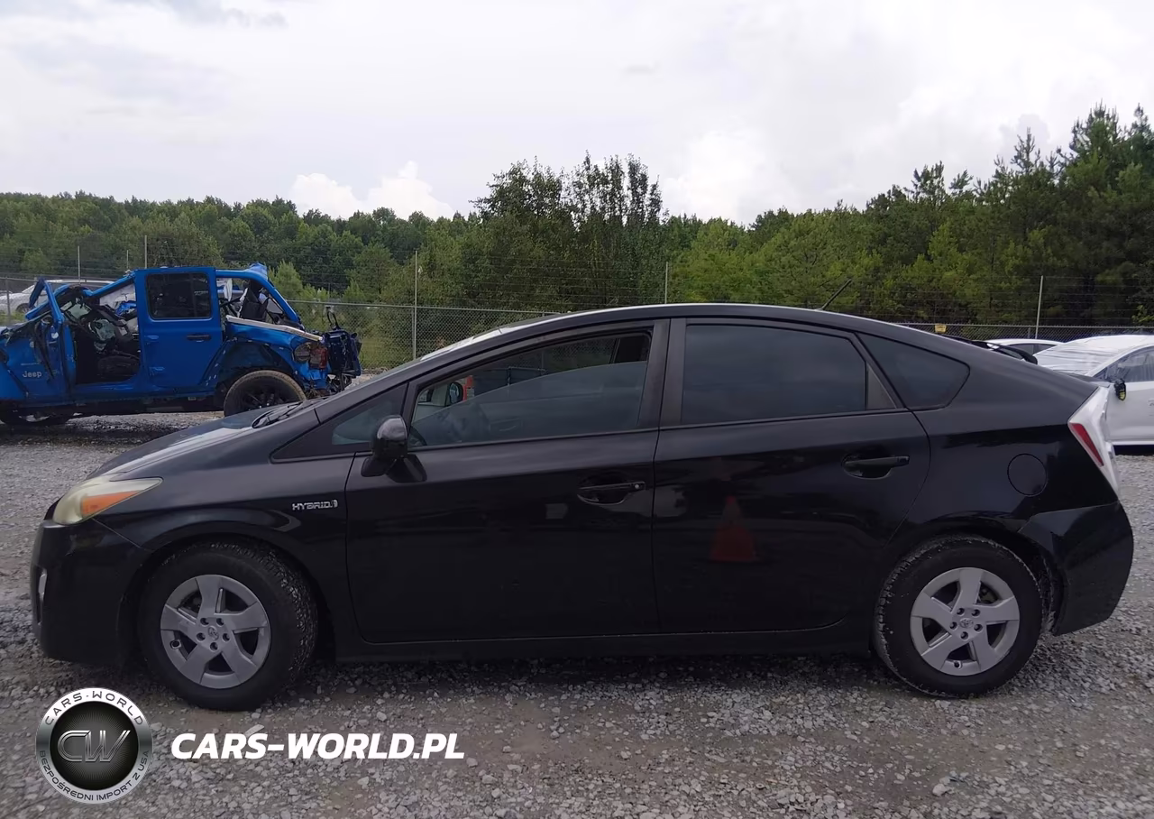 2011 Toyota Prius Three VIN:JTDKN3DU6B1407715 - 14