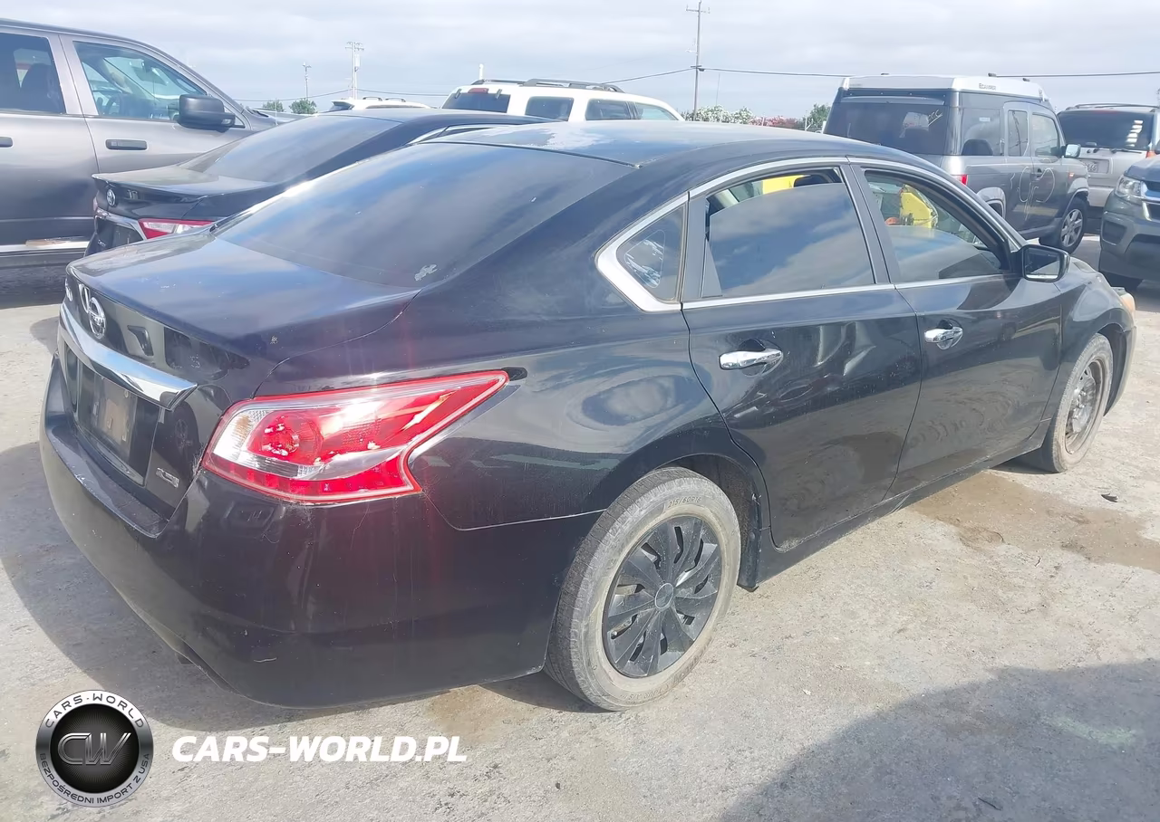 2013 Nissan Altima 2.5 S VIN:1N4AL3AP0DN561516 - 4