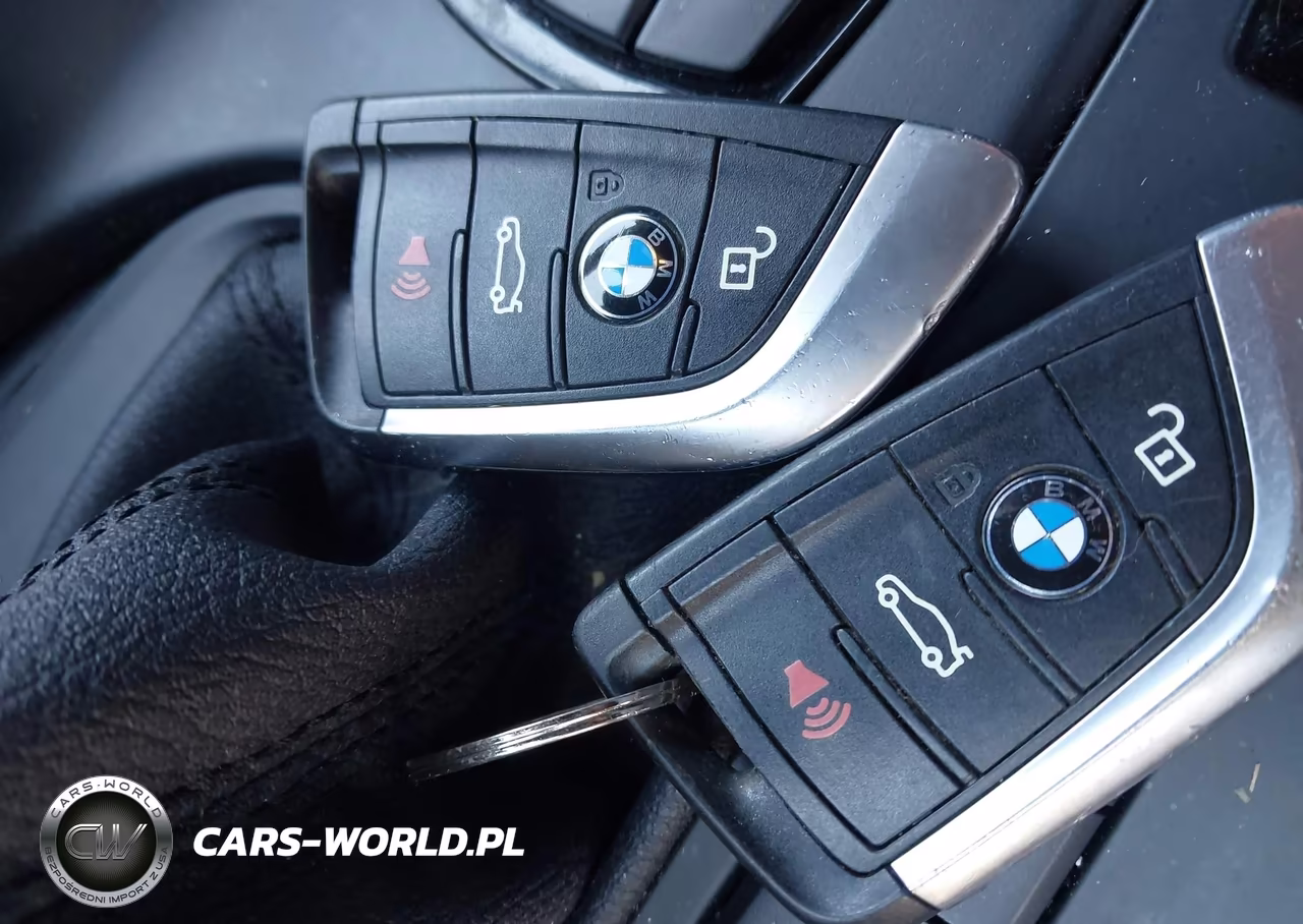 2017 BMW X1 Sdrive28I VIN:WBXHU7C38H5H32872 - 11