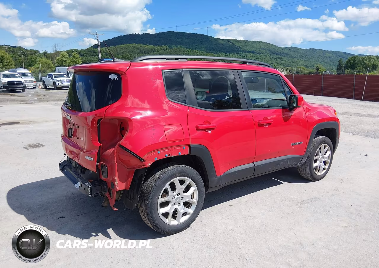 2017 Jeep Renegade Latitude 4X4 VIN:ZACCJBBB3HPF08814 - 4