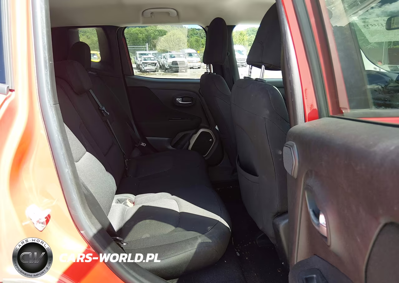 2017 Jeep Renegade Latitude 4X4 VIN:ZACCJBBB3HPF08814 - 8