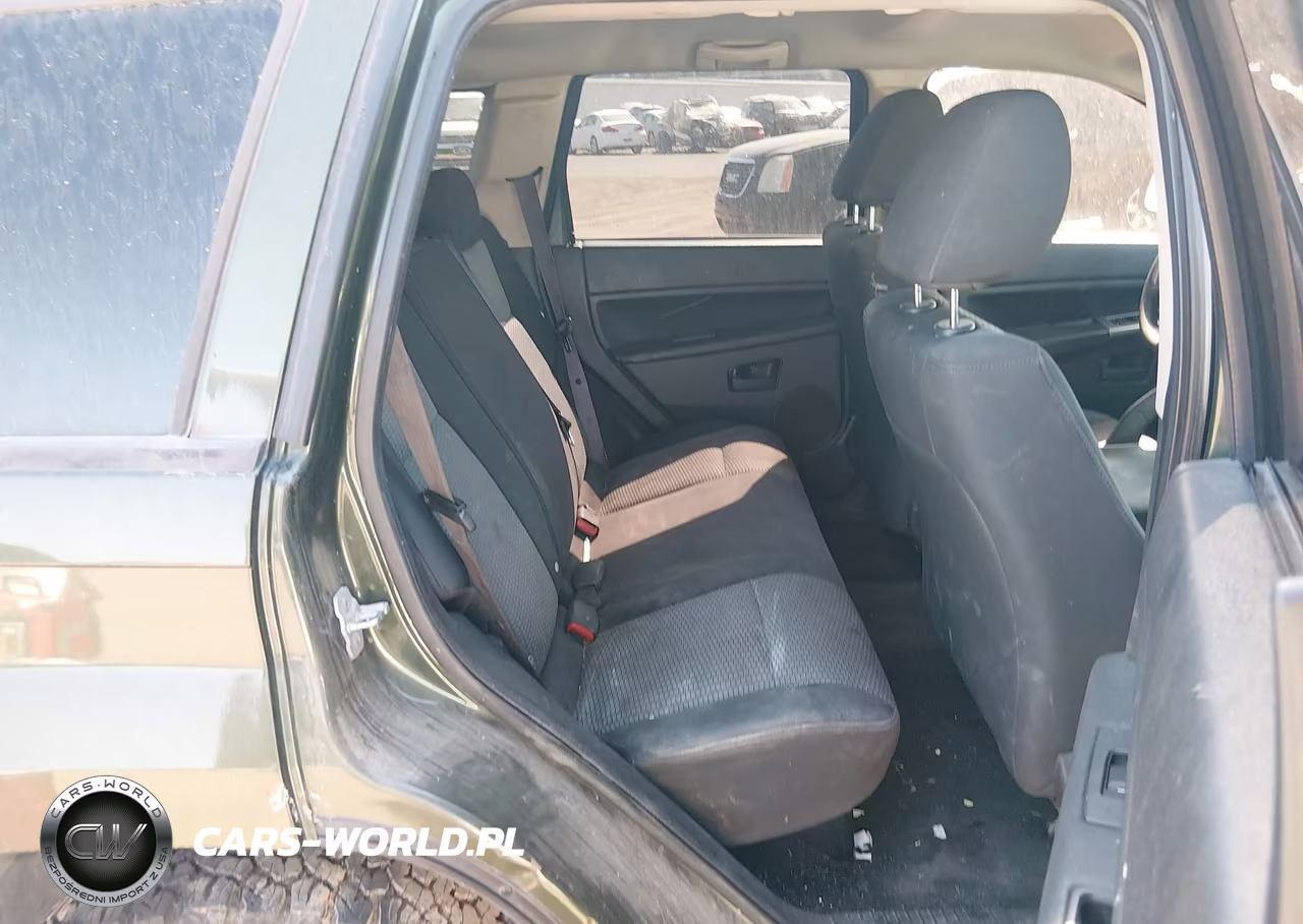 2008 Jeep Grand Cherokee Laredo VIN:1J8GR48K58C133356 - 8