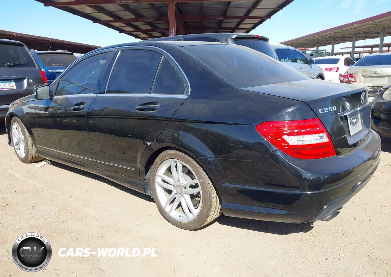 2013 Mercedes-Benz C 250 Sport VIN:WDDGF4HB8DR265816 - 3