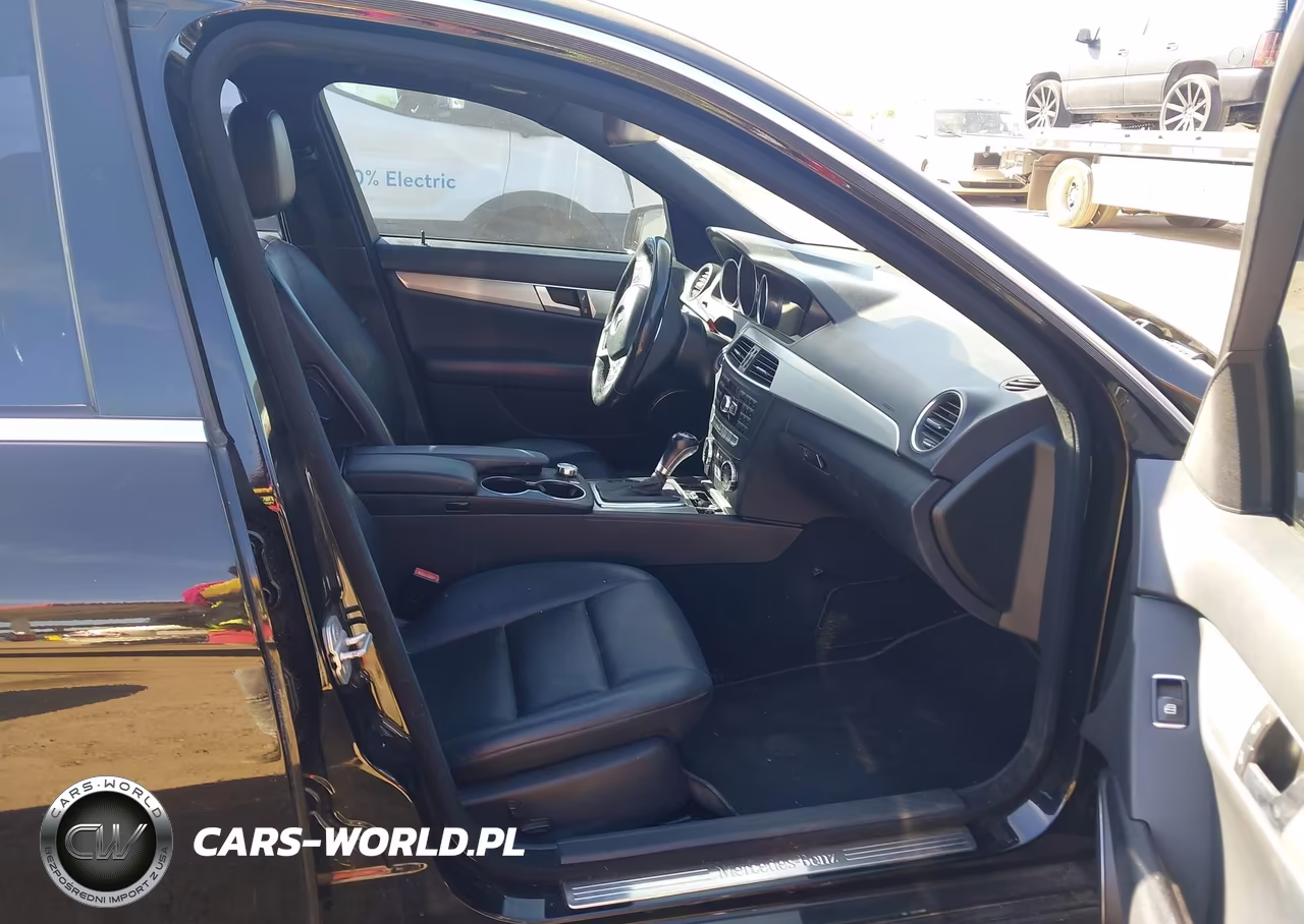 2013 Mercedes-Benz C 250 Sport VIN:WDDGF4HB8DR265816 - 5