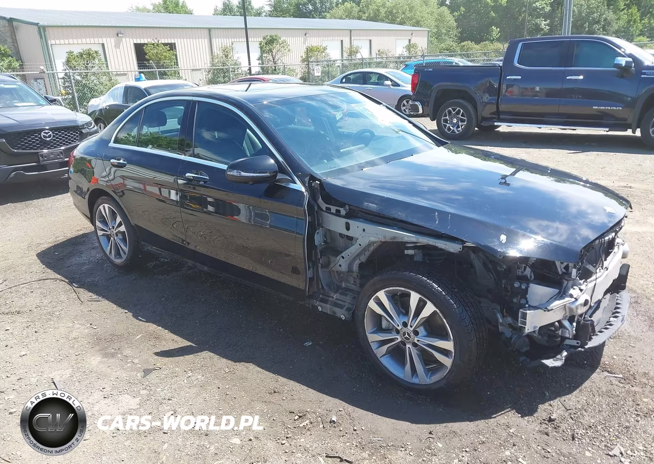 2019 Mercedes-Benz C 300 4Matic – zdjęcie 1 z 17