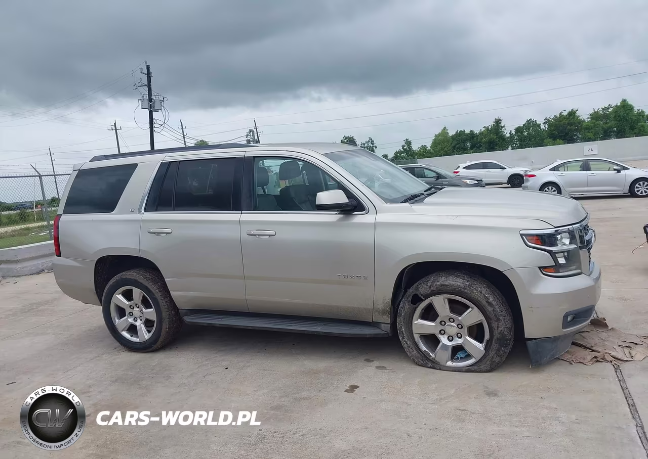 2015 Chevrolet Tahoe Lt VIN:1GNSKBKC4FR223255 - 13